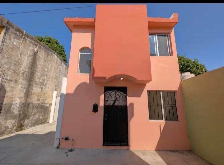 Casa en venta Col. Unidad Nacional, Madero 1