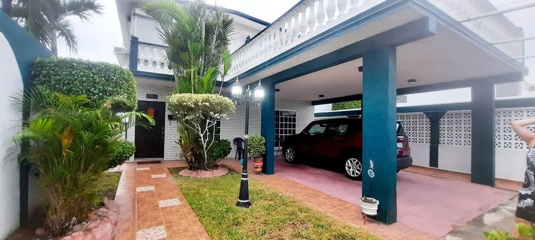 Casa en venta, Col. Unidad Nacional Cd. Madero 1